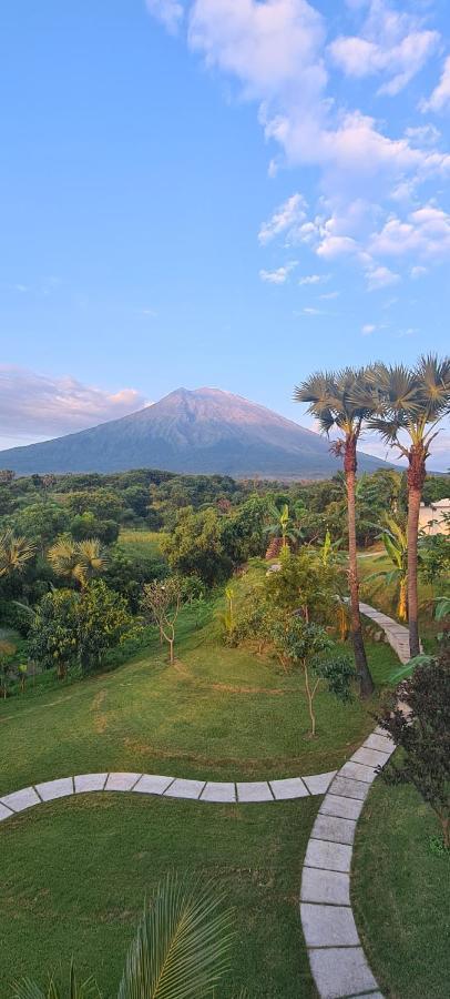 Palm Springs Bali Dive Resort Tulamben  Bagian luar foto